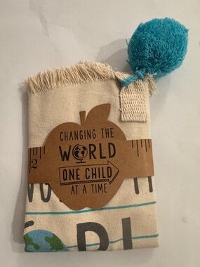 NEW. MUDPIE Teacher or therapist  Cream Canvas BAG with Teal Pom Pom.  Mudpie